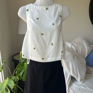 Cute leafy tank top. NWOT. **skirt posted separately**